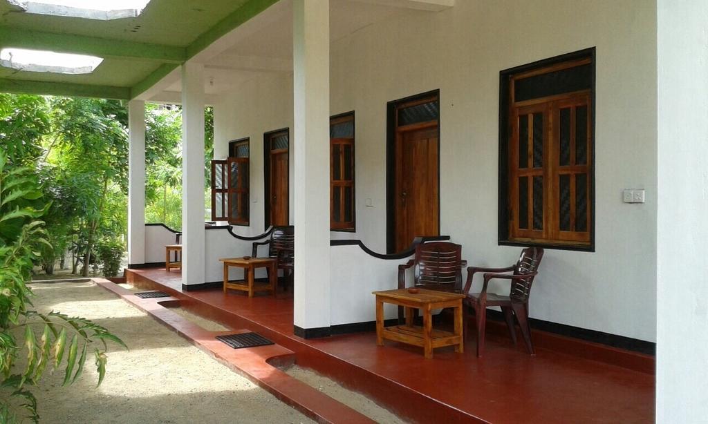 ZIMBAY Guest House Baie d'Arugam Extérieur photo